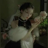 Lê Vân Anh(mẹ em)