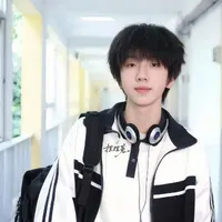 Nhiếp Vĩ Thần