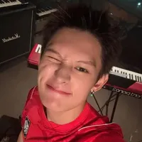 Gơ nổi loạn 