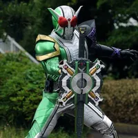 Kamen rider W(tiềm bối)