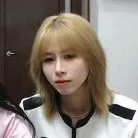 Lý Tuyết Ngân