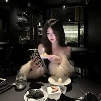 Kim Ngân(em)
