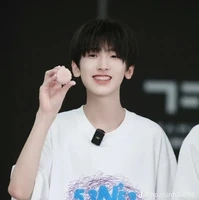 Tả Kì Hàm_cậu