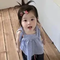 Phó Châu Vy lúc nhỏ