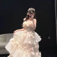 Hoàng Nguyễn Linh Nhi ( con nhà Cap Rhy)