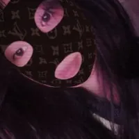 Y.Nhi  "miu"