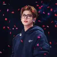 Kang Taehyun (bạn Sói)