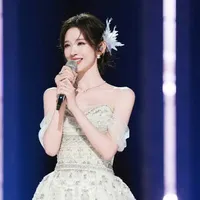 Đường Nghệ Hân