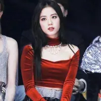 KIM JISOO