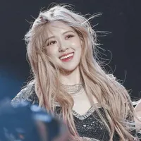 PARK CHAEYOUNG (ROSIE)