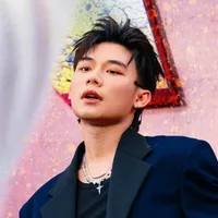 Swan Nguyễn - Nguyễn Hữu Sơn
