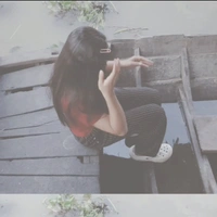 Không bình thường.