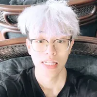 Lê Trọng Hoàng Long - chungmaytuoigi