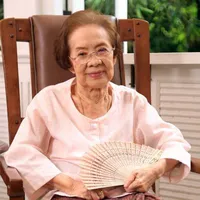 bà Dao ( bà của Gemini)