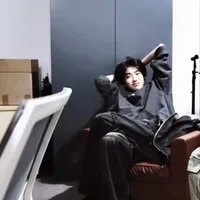 Tả Kì Hàm_gã