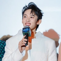 Trần Anh Khoa[ Kay Trần ]