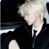 Bạch Đức Hoàng_ah nu9-bff n9