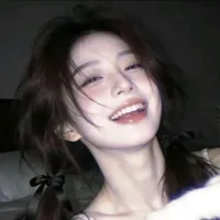 Chu Hạ Vũ ( chị gái )