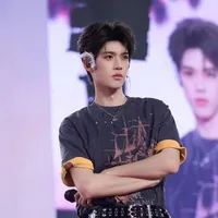 Quan Tuấn Thần_hắn¹