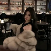 Trần Thị Quỳnh [ mẹ hắn]