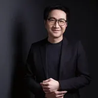 Sataporn Panichraksapong ( P