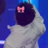 hùng