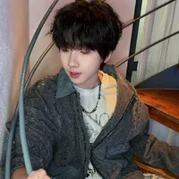 Nhiếp Vĩ Thần_hắn