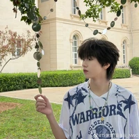 nhiếp vĩ thần-vĩ vĩ