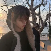 Thẩm Nhật