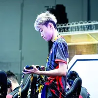 Emma-Huy Khang