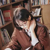 Phó Vân Nhi-Thư ký hội học sinh