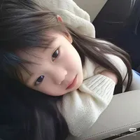 Mạnh Hạ Vi - lúc nhỏ