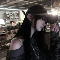 ​Ha-eun (하은):