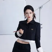 Hà Tuyên Lâm//chị//