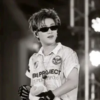hoàng đức duy