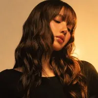 Lalisa Manobal (Cô)