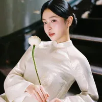 Anh Hồng _Thiếp Thất