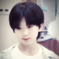 Trần Cảnh Dực_cậu bot9