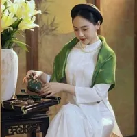 Cẩm Tú-Bà ba