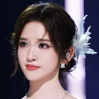 Đường Nghệ Hân