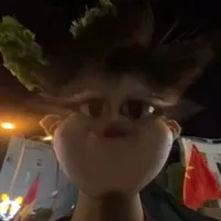 Yunieee cute que quẻ què que