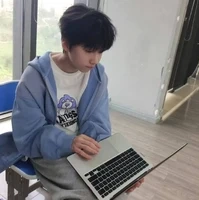 Nhiếp Vĩ Thần
