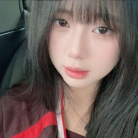 Trương Diễm My-Má Ngân