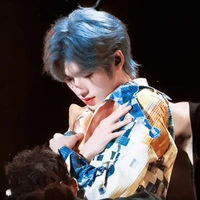 Tống Á Hiên