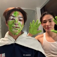 nhìn gì??? anh nè