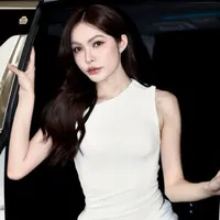 CHARLOTTE AUSTIN - nàng