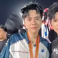 Lê Quang Hùng(
QUANG HÙNG MASTERD)