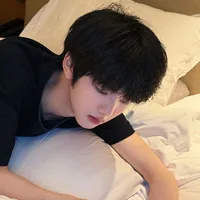 Biết tao đẹp trai đừng có nhìn
