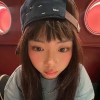 Nguyễn Lê Ngọc Ánh Sáng [ Aza ]