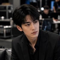 Lâm Dịch Phong _ Quản lý của nhóm